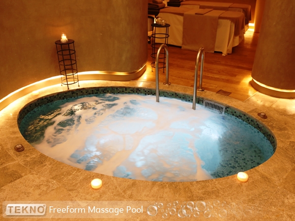 Freeform Massage Pool Tekno